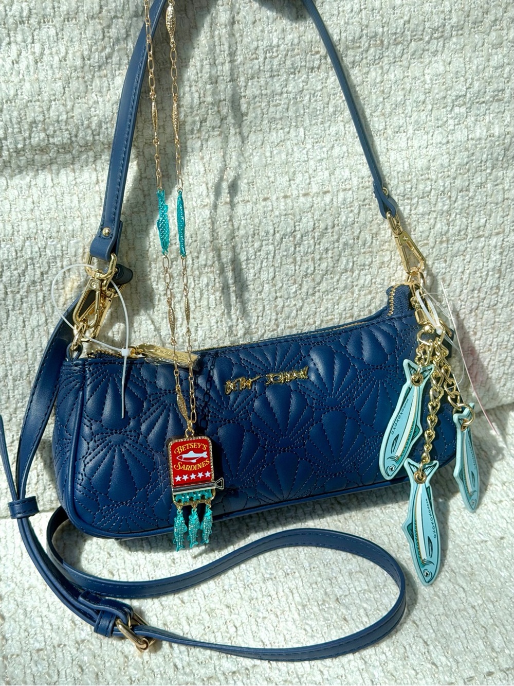 Betsey Johnson XOMINNY Shell Yeah Shoulder Bag Sardine Necklace Set Coastal NWT - Picture 12 of 16
